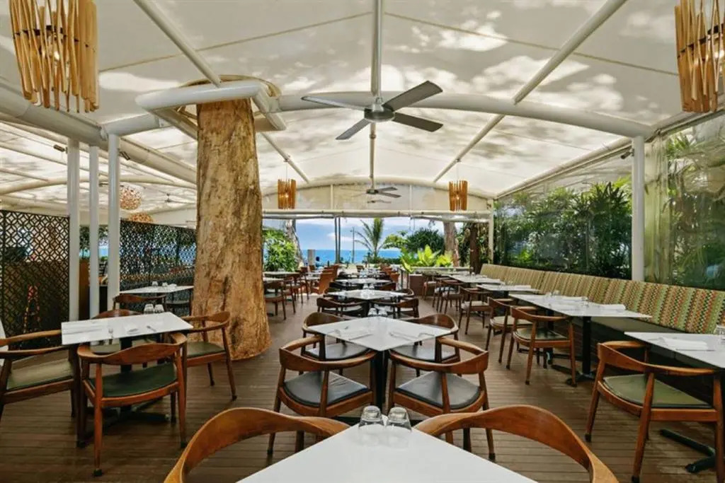 Palm Cove Beach Club Apartment