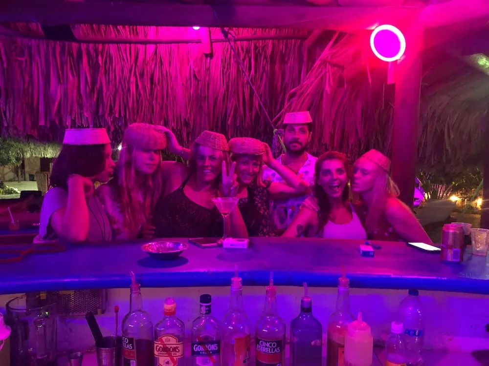 El Zoo Hostel, Bar & Pool