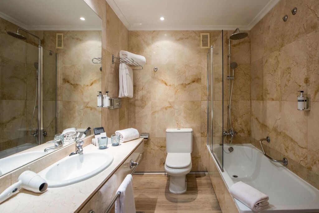 Hotel Madrid Gran Via 25 Affiliated by Meliá