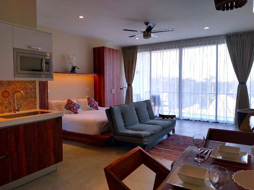 Brand New Studio w/Amazing Pool and Garden