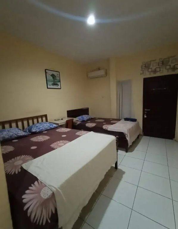 First Inn Hotel