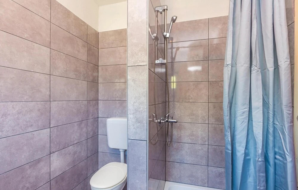 Awesome Home in Rab With Wifi and 2 Bedrooms