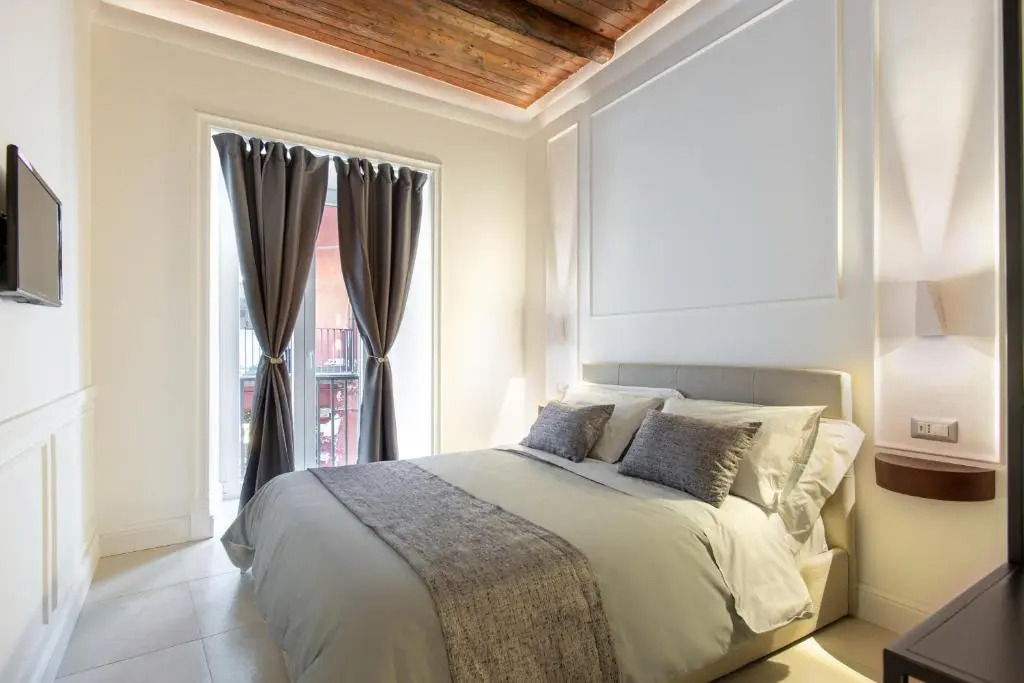FAGì Chiaia Rooms