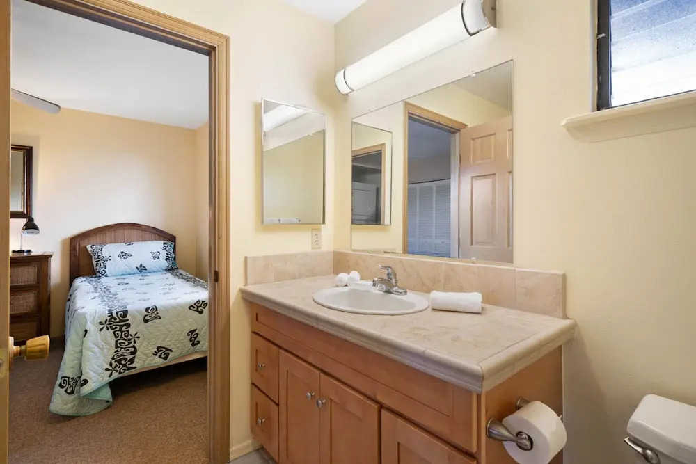 Big Island Lunapule Road B205 by Coldwell Banker Island Vacations