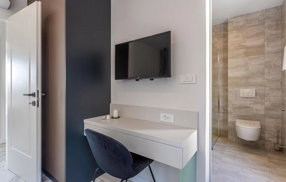 Amazing Apartment in Malinska With Wifi and 2 Bedrooms