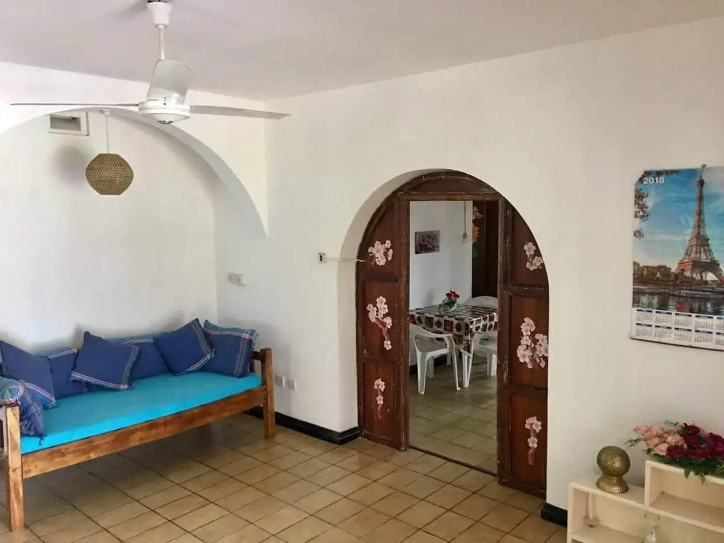 Tradewinds Lodge