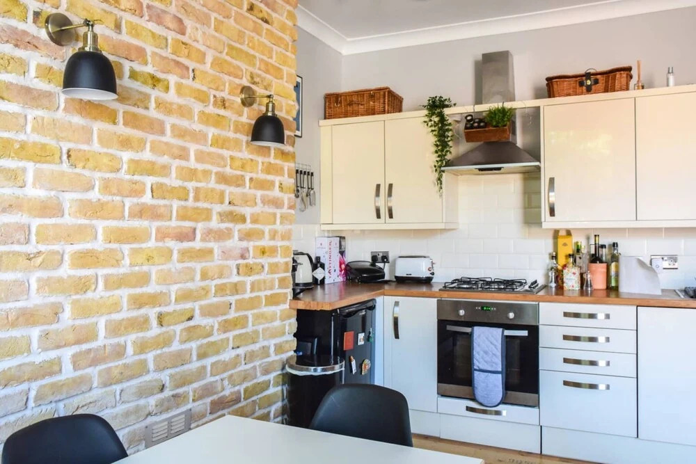 1 Bedroom Flat Close to Clapton Station