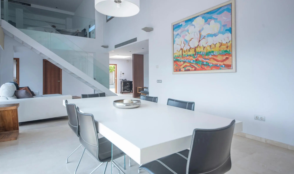 Limonium Deluxe Villa with Private Pool, TarracoHomes