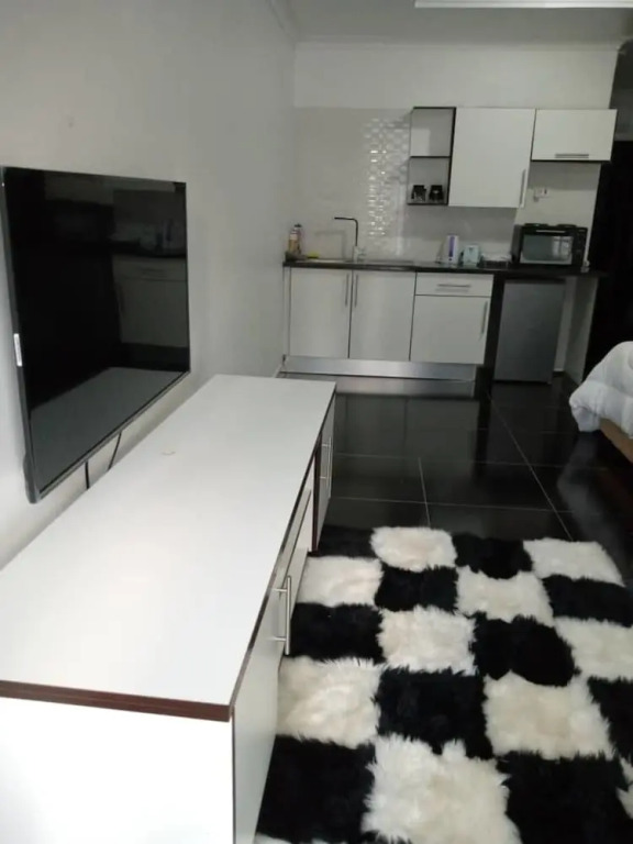 Fully Furnished Exclusive Studio