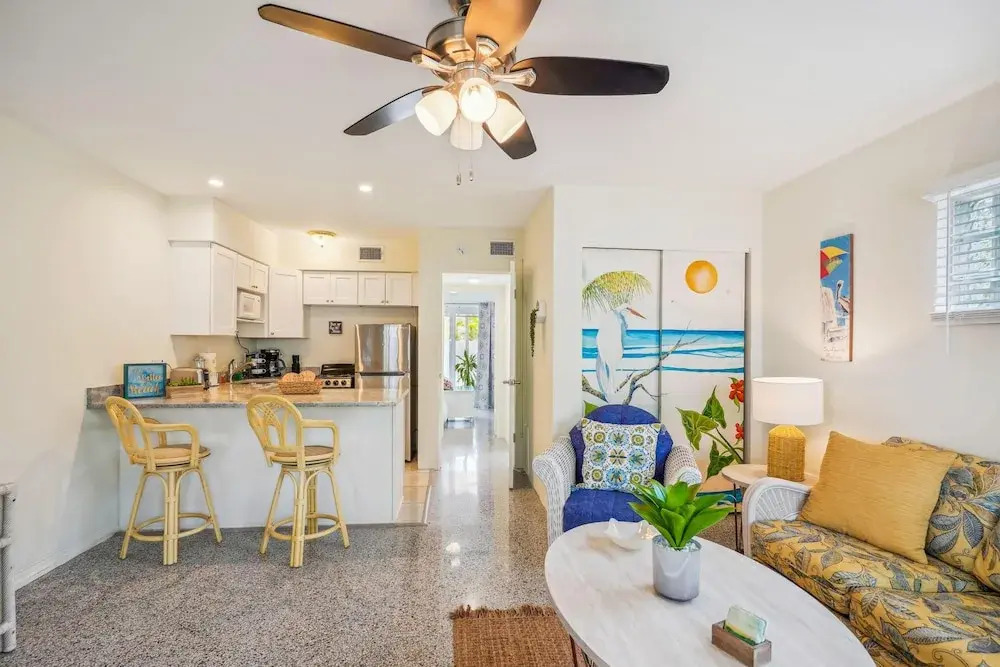 Beach Quarters #4