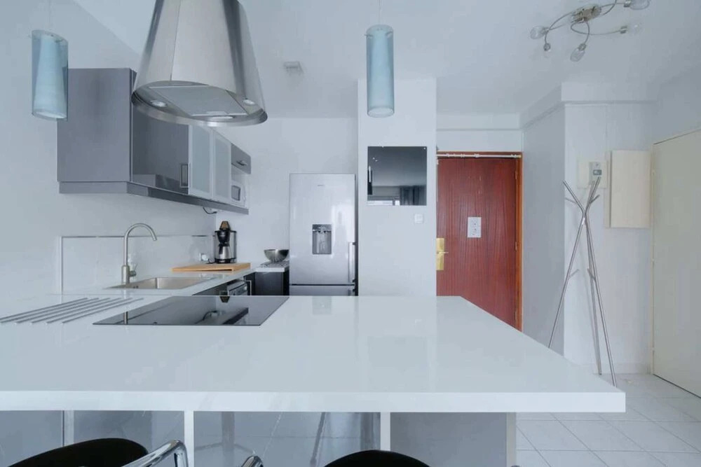 Newly Renovated Apartment: 6th District