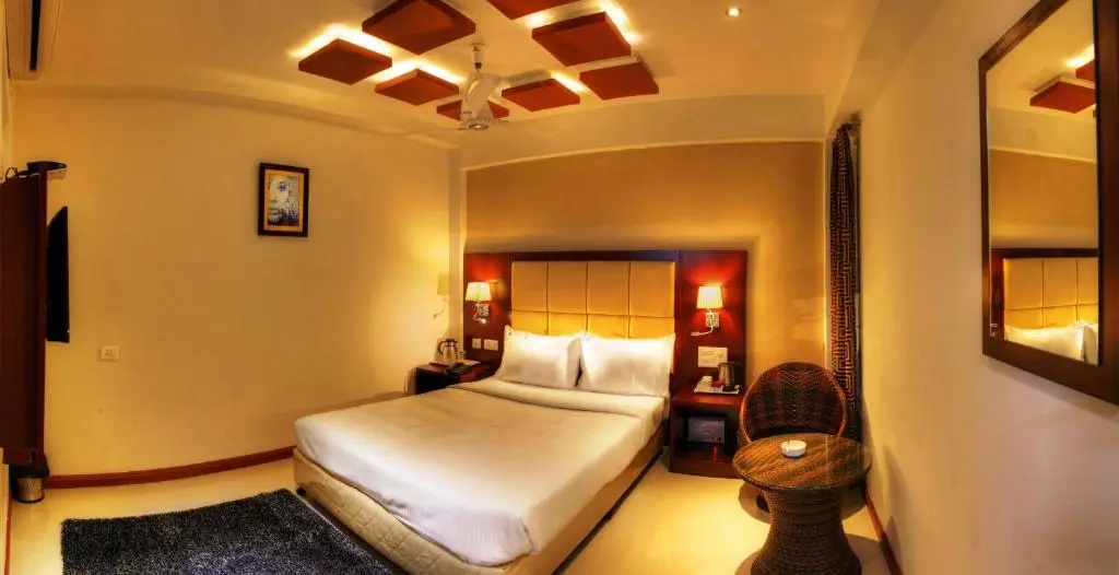 Rajmahal Inn