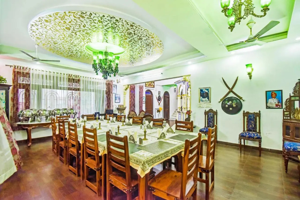 Fabhotel Shree Villas