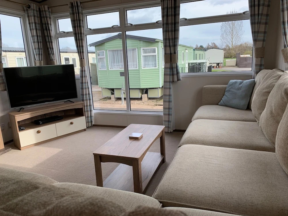 Beautiful 2-bed Caravan in Stratford-upon-avon