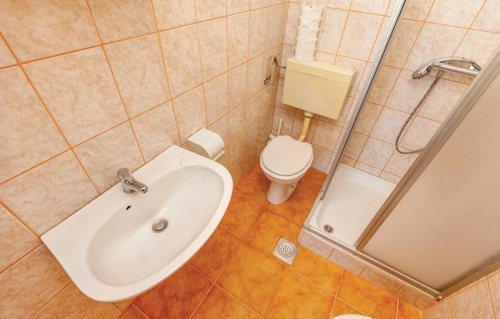 Nice Home in Novi Vinodolski With Wifi and 1 Bedrooms