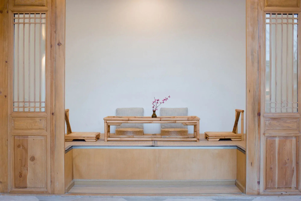 Jianshe Inn