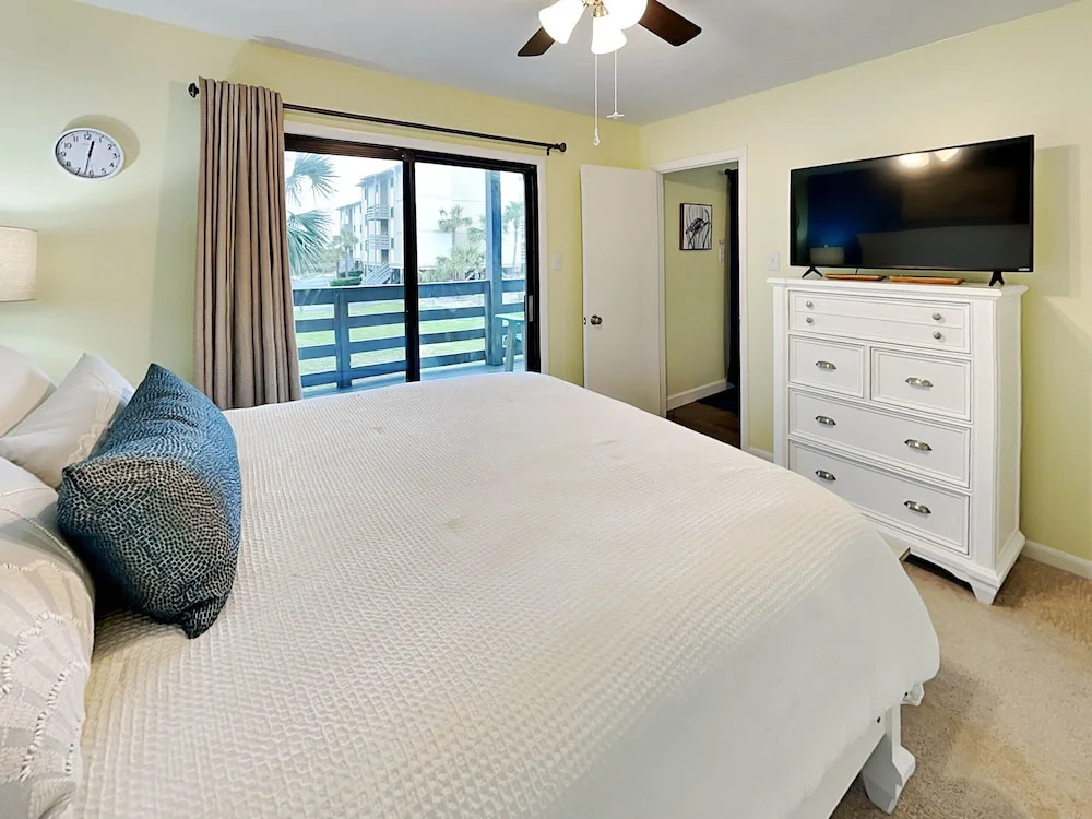 Lighthouse Point 33A by Tybee Vacation Rentals