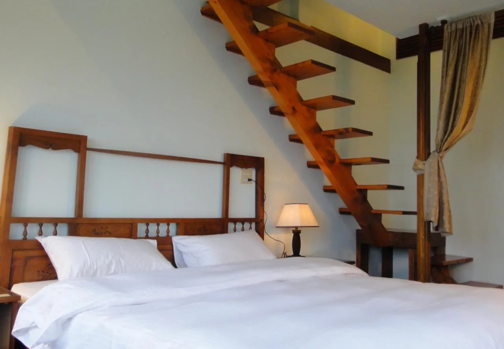 Bridge12th B&B