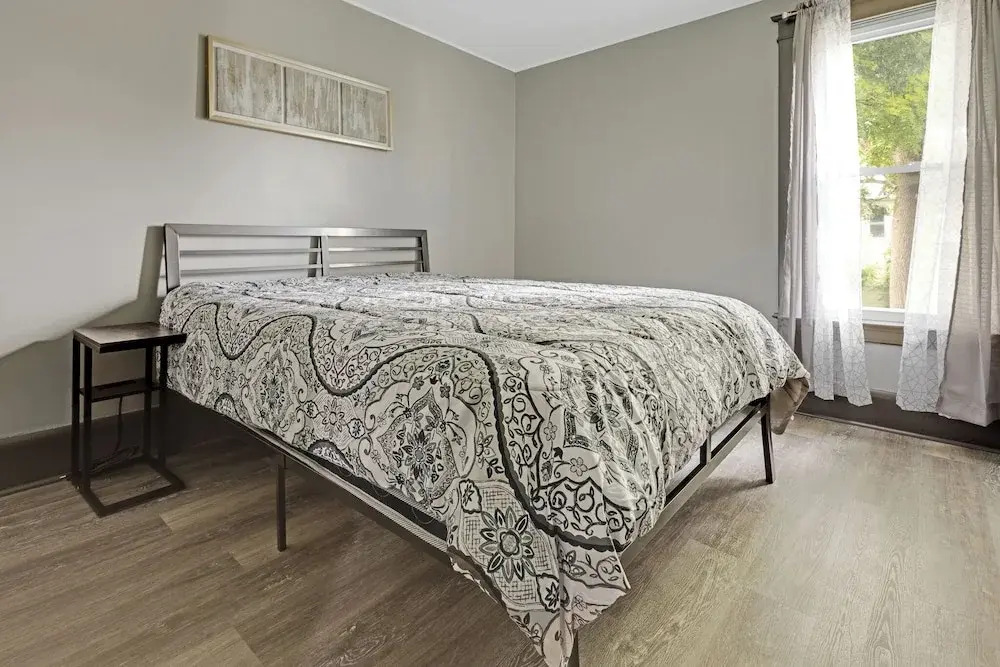 Comfortable 6Br 2Bath In The Heart Of Niagara Falls