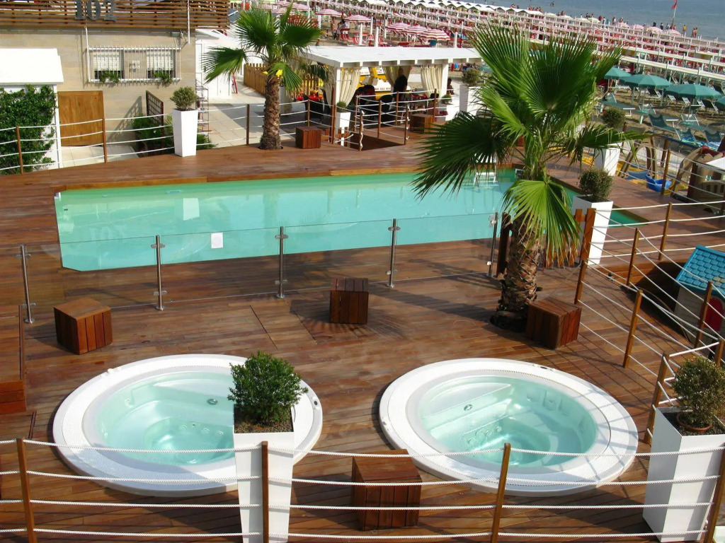 Hotel Apollo