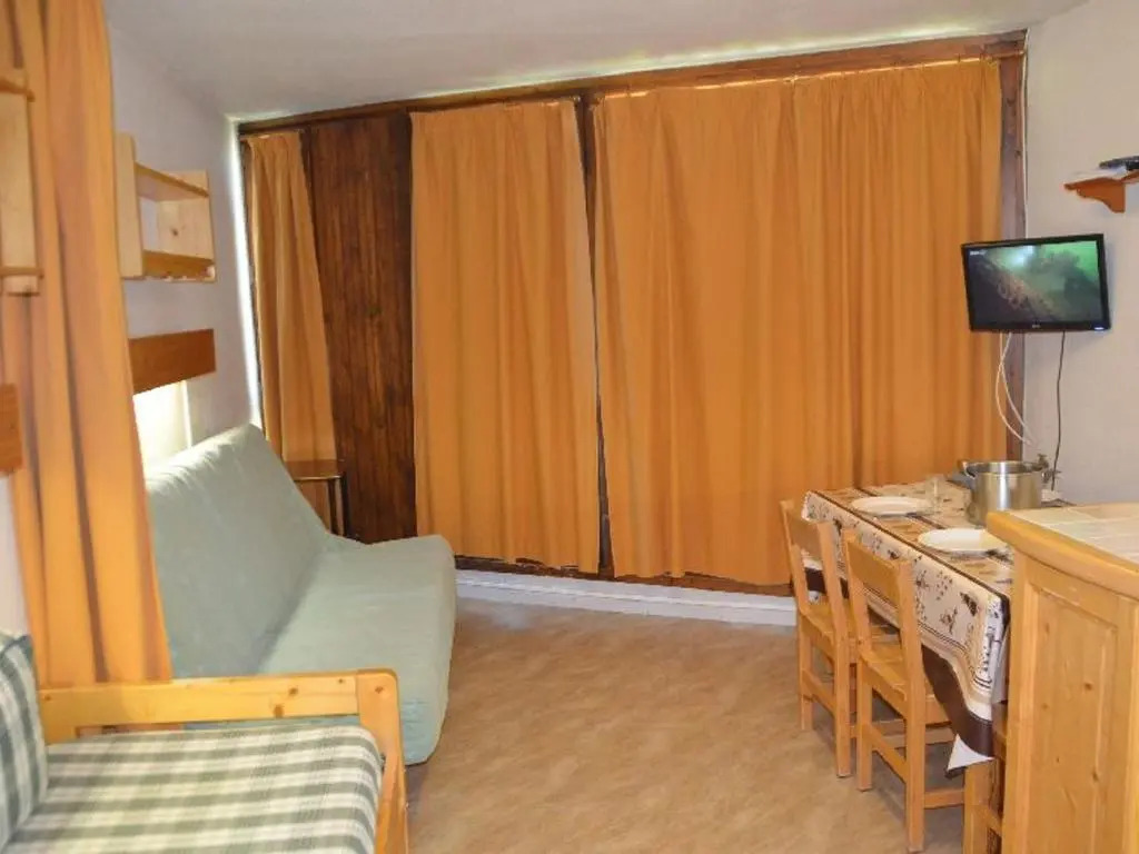 Appartement Les Menuires, 1 pièce, 3 personnes - FR-1-452-191