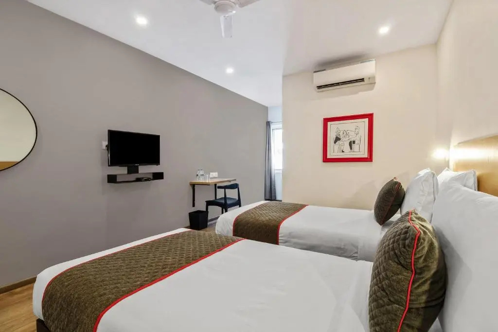 FabHotel White Ridge-SIa Life Hospital, Kondapur