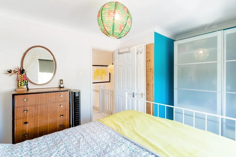 Lovely 2 Bedroom House With Garden