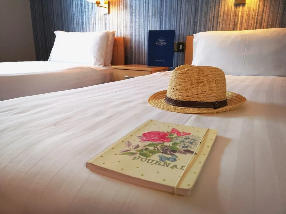 Mellon Country Inn Hotel