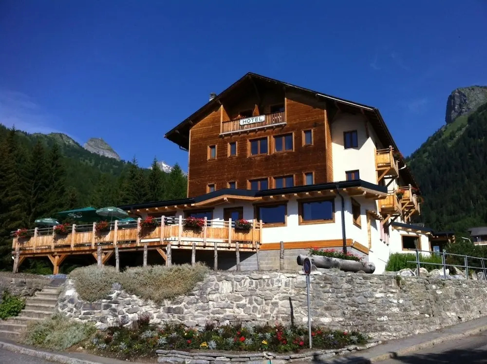 Le Petit Muveran