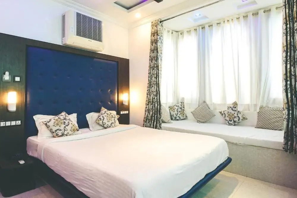 Hide-In Udaipur - A Lake View Boutique hotel