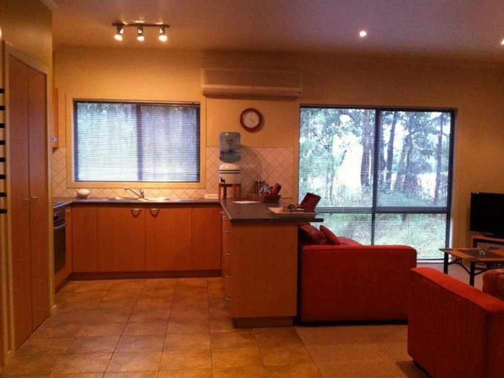 Idyllic Retreat For 4 People in Beautiful Otway Ranges, Recharge & Refresh in Hot Tub