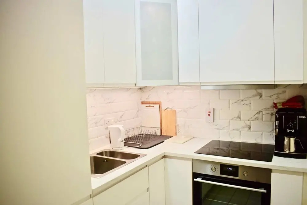 Airy 1 Bedroom Apartment in Central Dublin