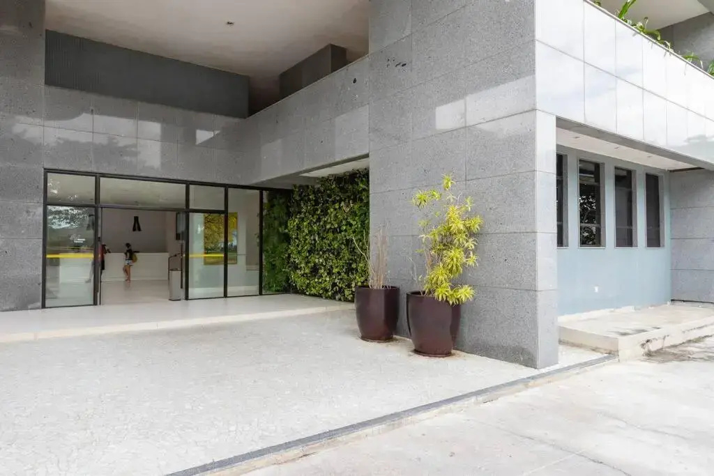 Vista DE CINEMA do 19 andar da Praia BARRA da TIJUCA - Portaria 24h, Estacionamento, Wi-Fi 35mbps, Ar Condicionado - BANHEIRO RECEM REFORMADO