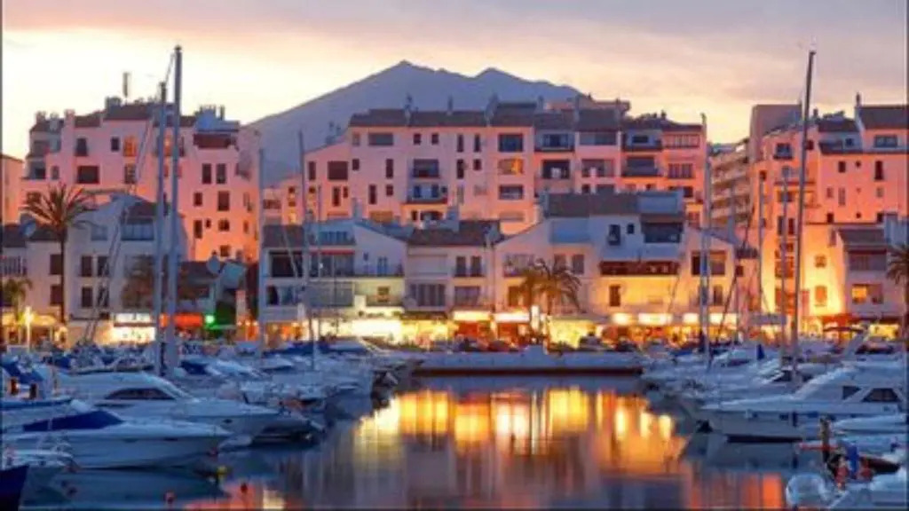 Marbella Beachfront - Apartment With sea views B1