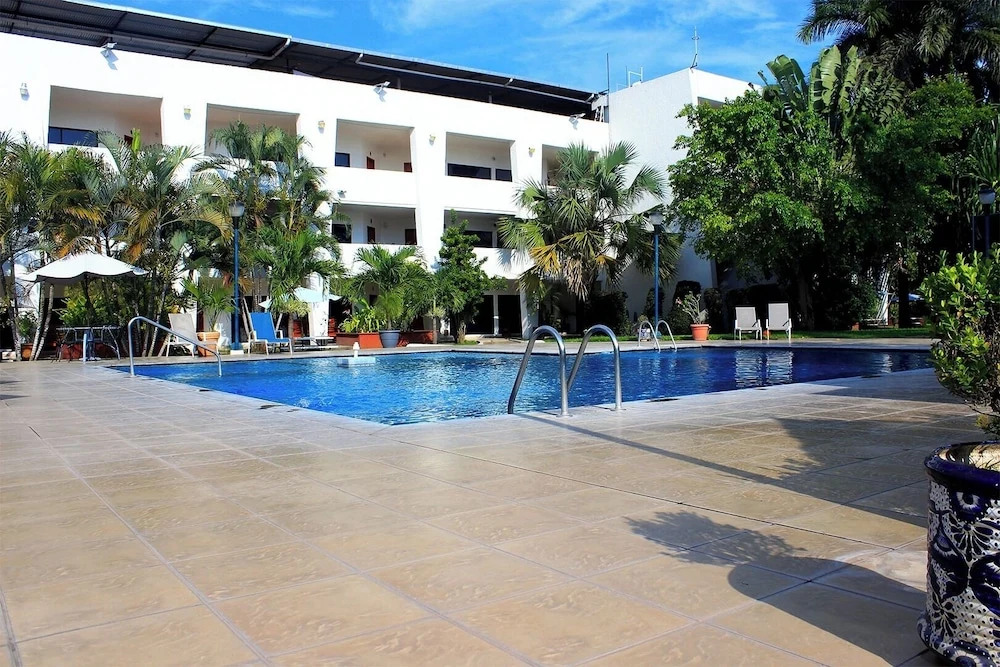 Hotel Plaza Mazari
