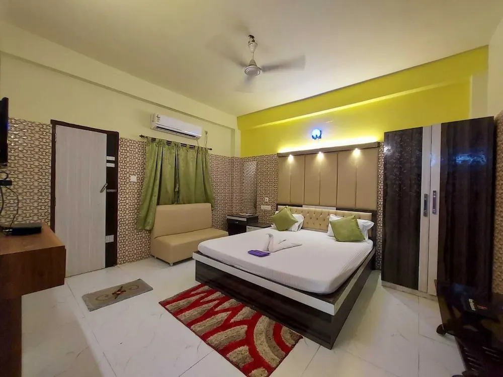 Hindusthan Inn - On Beach