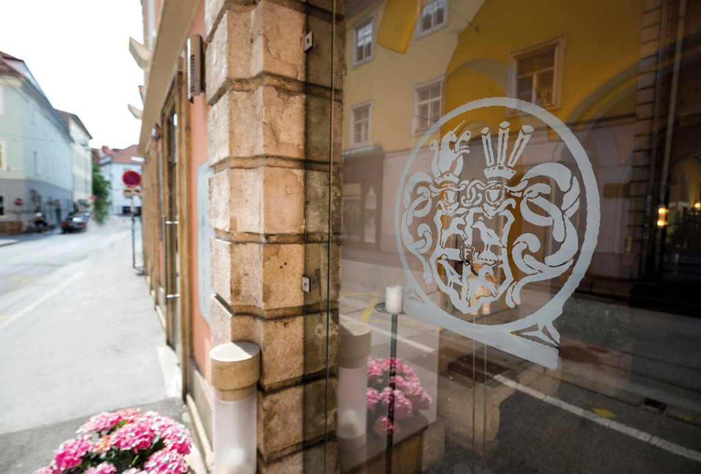 Boutique Hotel Dom - Rooms & Suites