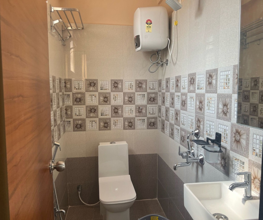 Townhouse Kanithi Road