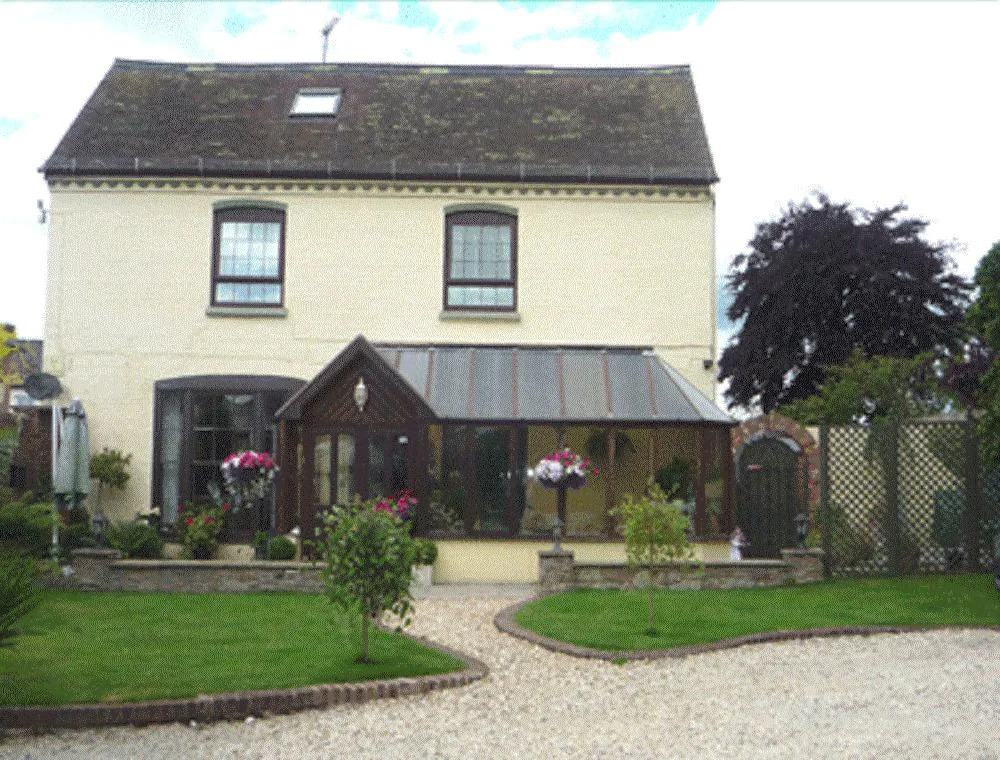 Henwick House Bed &Breakfast