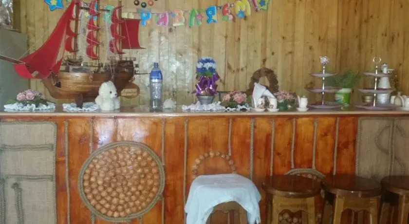 Asfandiar Hotel