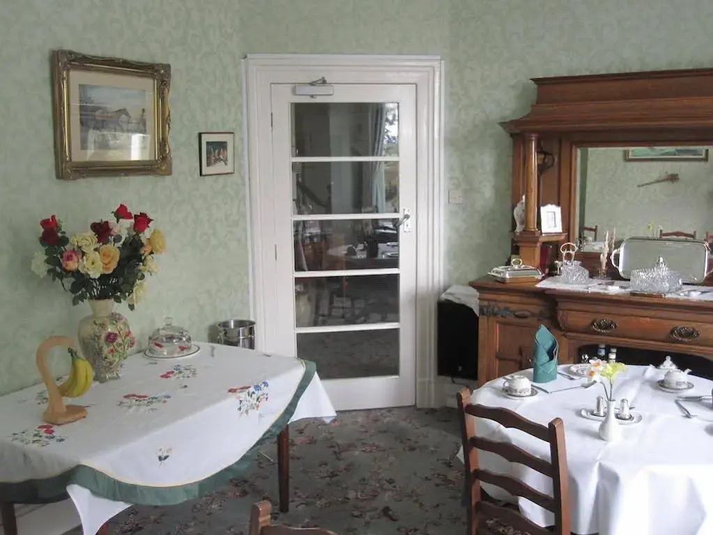 Bron Orme Private Hotel