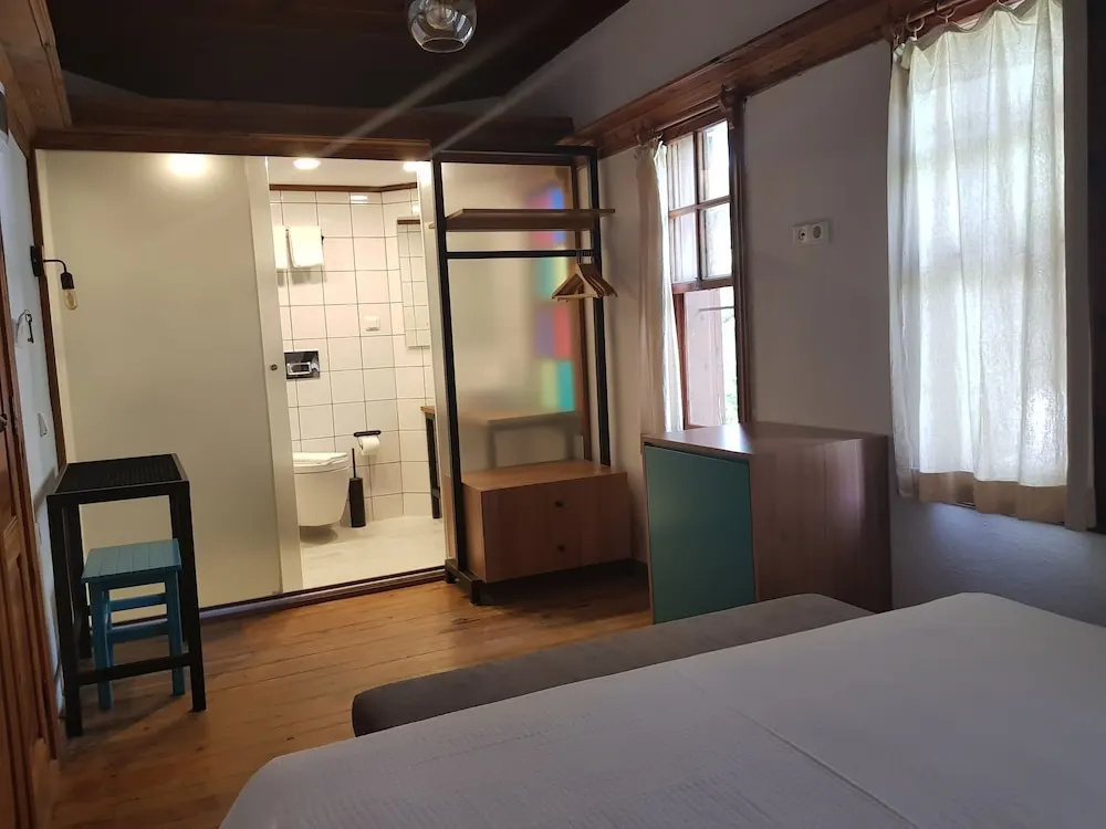 Room Kite Mansion
