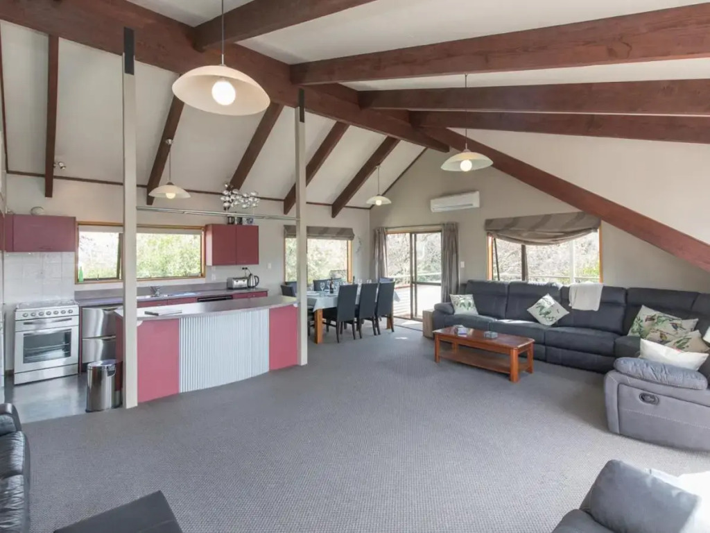 Haven by The Lake - Wanaka Holiday Home