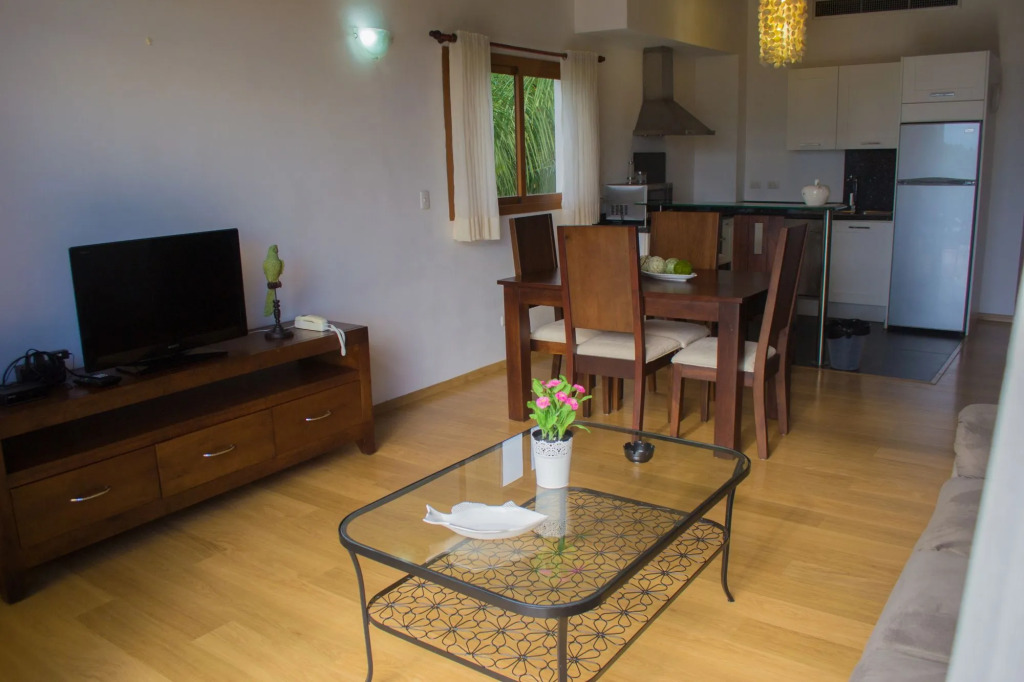 Sybaris Suites & Residences