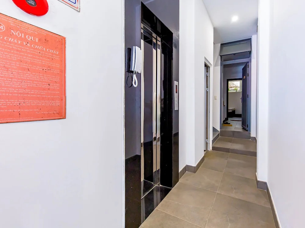 OYO 428 QA Hotel