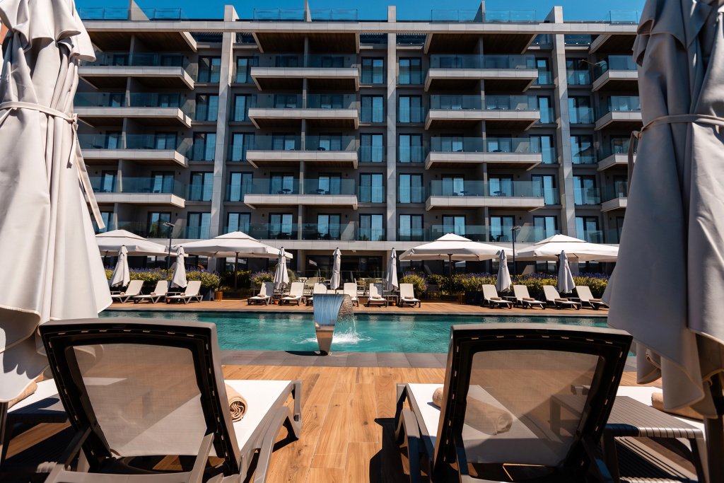 Khora Suites