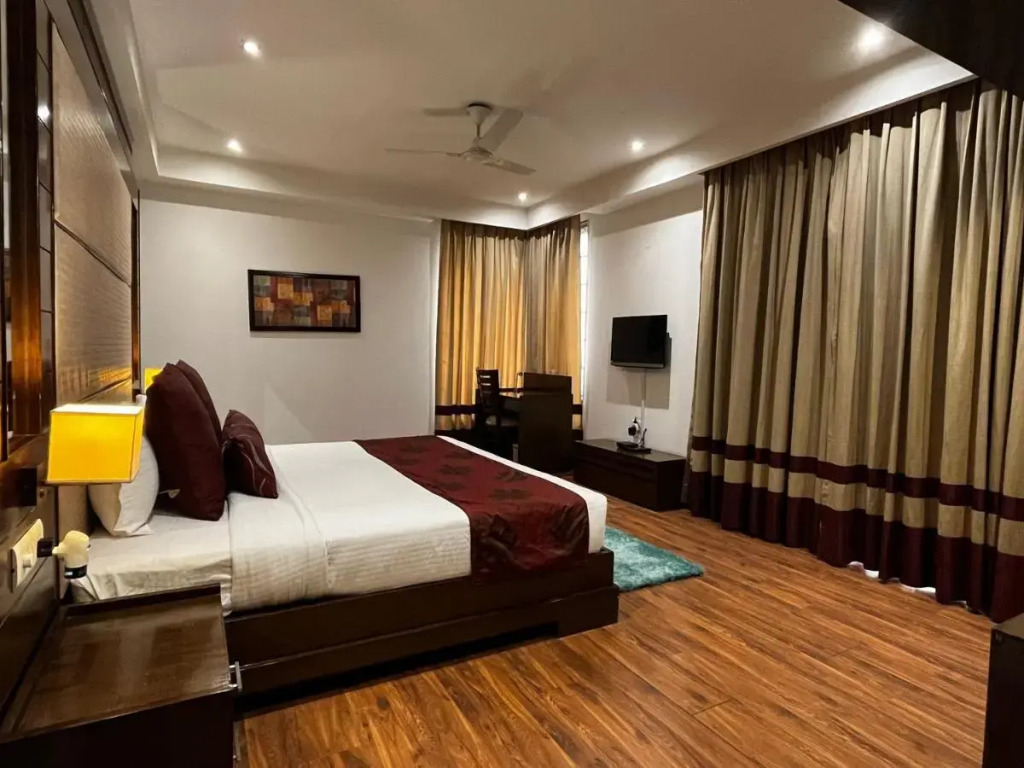Yuhi Suites