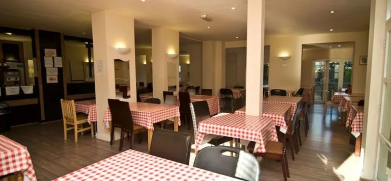Gloucester Hotel