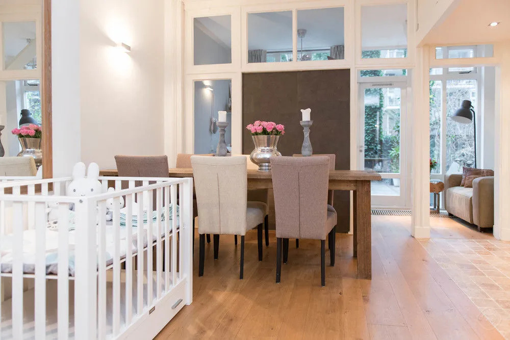Oud-West Area Apartments