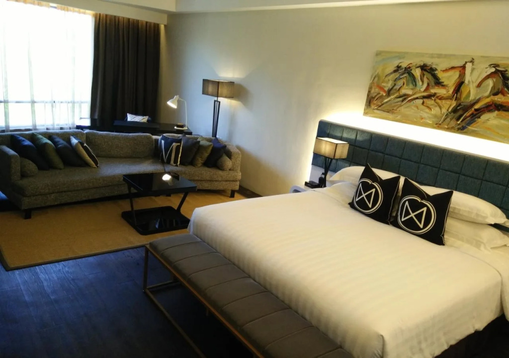 M Roof Hotel & Residences